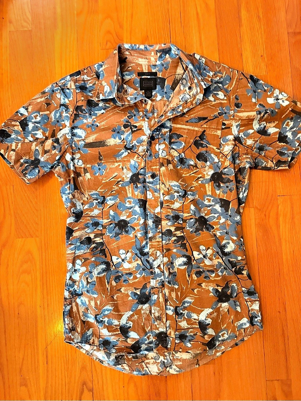 Forty+Union Trim Fit Floral Short Sleeve Shirt Size Small Like New